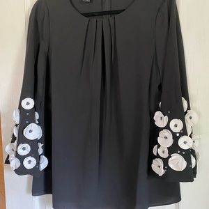 Alfani black flowy top. Very dressy size Medium